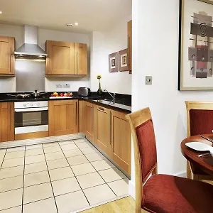 Marlin Apts Stratford Hotel
